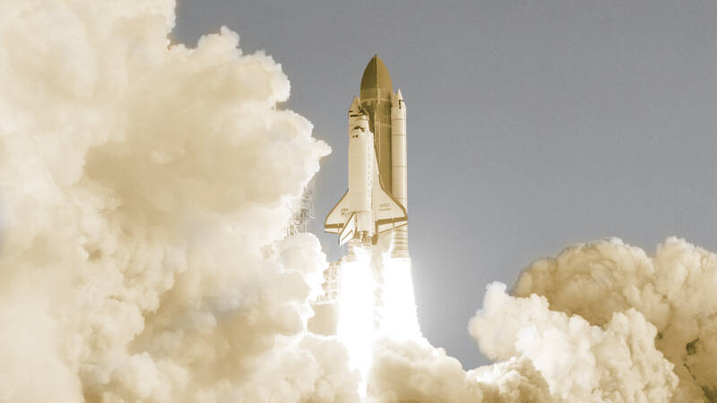 1985 - Saudi prince’s pioneering journey into space