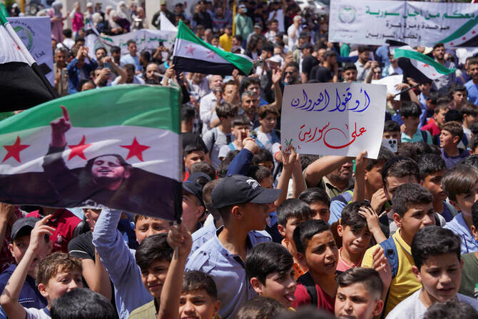 Syrians’ asylum requests in Europe drop to decade low