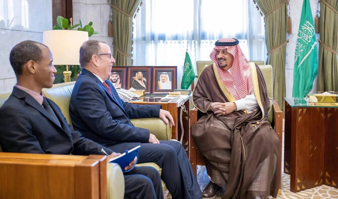 Riyadh governor receives Cuban ambassador in Riyadh
